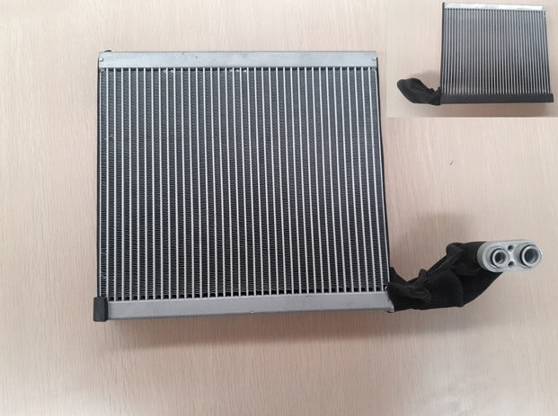 HAVAL H6 2nd Generation Original Evaporator Core Assembly (مبخر هافال H6 الجيل الثانى موديل سنة 2017 - 2020)  8107900XKZ1DA