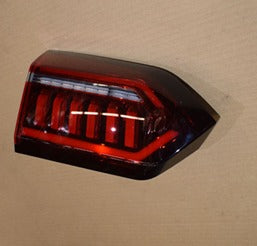 CHERY Tiggo 8 Pro LEft Rear Trunk Door Lamp with Dark Red Mask (فانوس كشاف مصباح خلفى باب الشنطة شمال احمر شيرى تيجو 8 برو) 605000238AA 